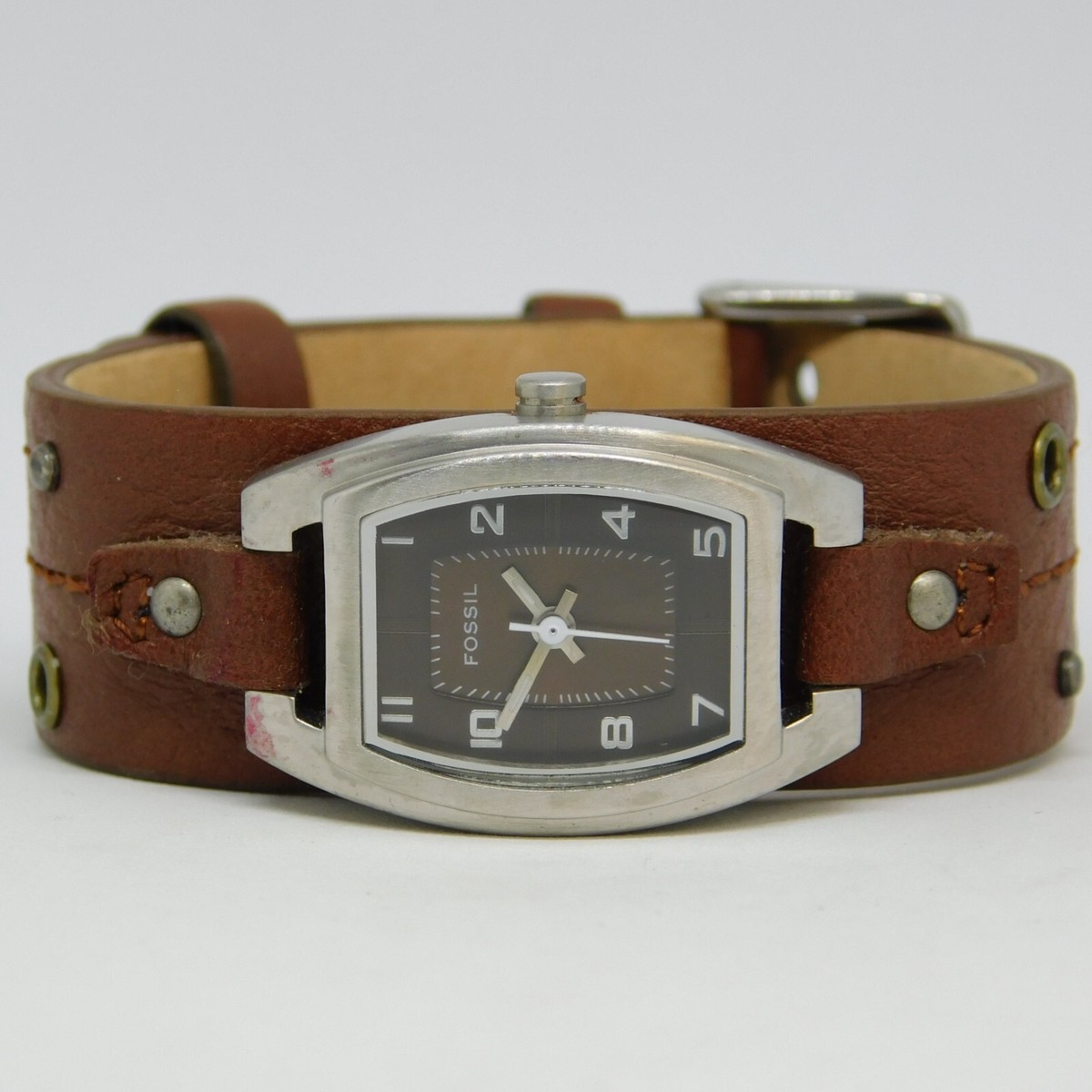 FOSSIL JR-9753 Genuine Leather Quartz Analog Women