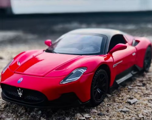 1:32 Maserati MC20 Coupe Diecast Model Toy Car with Lights and Sound - Picture 7 of 7