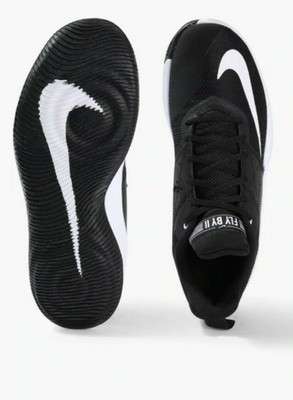 nike fly by 2 black and white