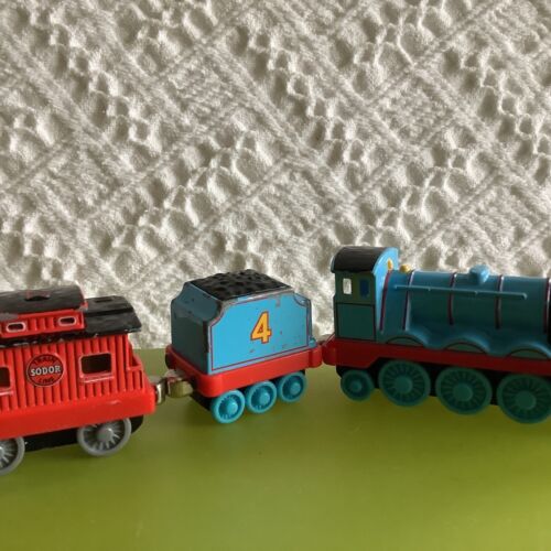 Gordon + Tender & Caboose Thomas Tank Engine & Friends Take Along Diecast Train - Picture 1 of 11
