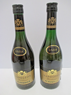 Napoleon LE CUVIER 2 Fl. Weinbrand, VSOP, 0,7L, mit 36% alc Vintage sehr gut