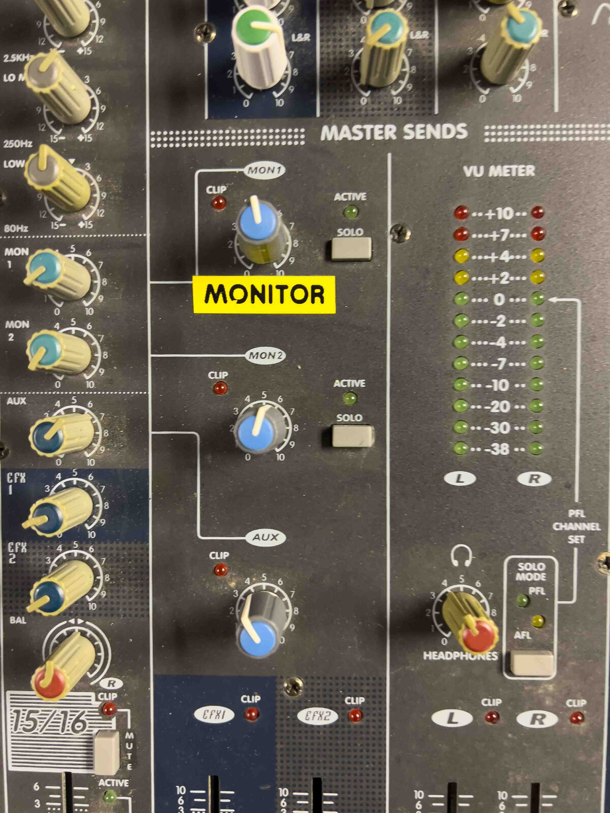 Yorkville Power Max 16 Powered Mixing Console eBay