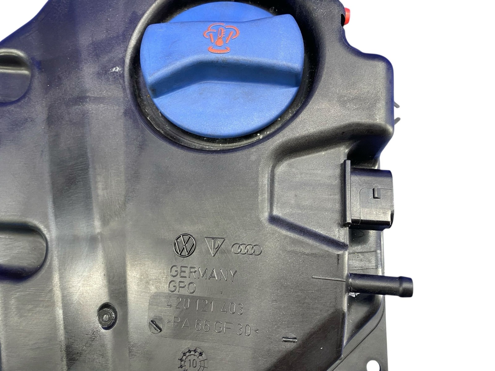 2008-2015 AUDI R8 AWD 5.2L COOLANT FLUID RESERVOIR TANK BOTTLE 420121408 OEM