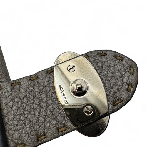 Cartera Fendi Plegable Selleria Cuero Plateado Completa con Accesorios FENDI - Imagen 5 de 24