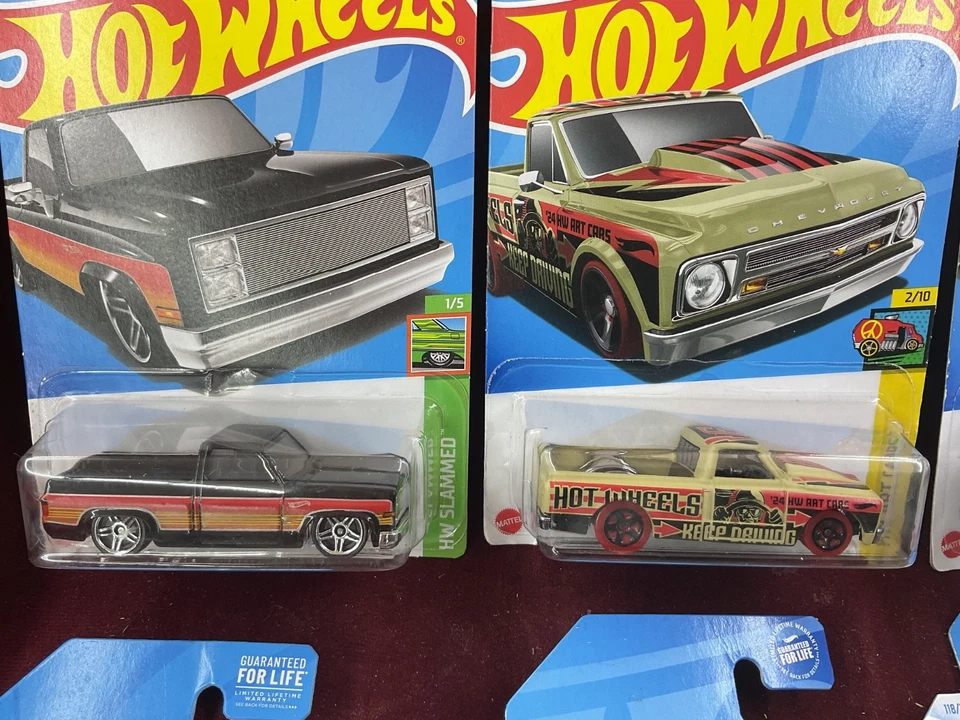 NEW HOT WHEELS DIFFERENT MAKES AND MODELS - Image 2 of 4