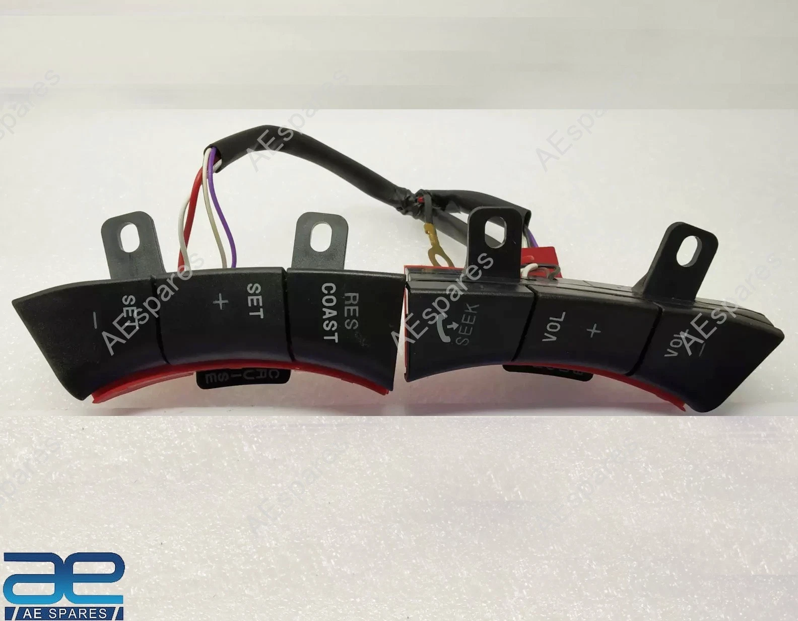 Cruise & Audio Control Switch For Mahindra Scorpio 2009-2014 1106BAA00091B