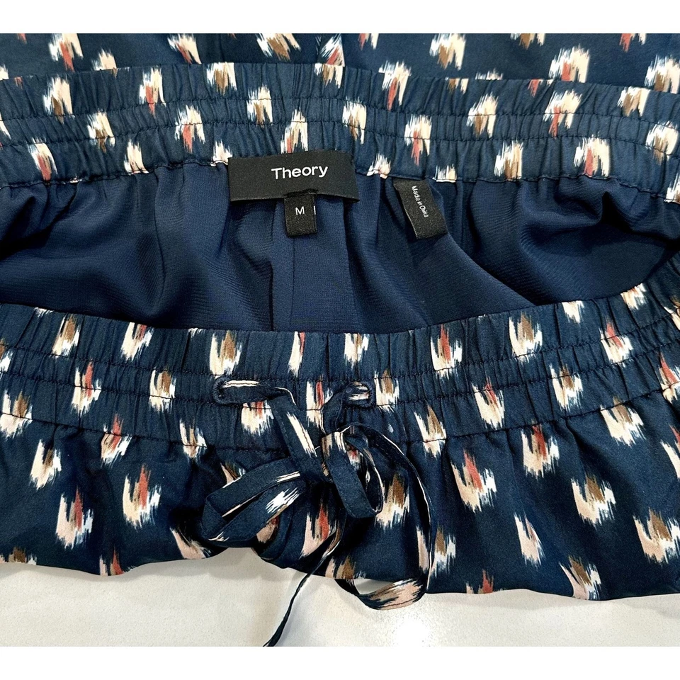 Pantalón Corto Theory Ralfinn Floral Ikat Silk Camp en Azul Marino Talla M Foto 3 de 4