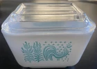 Pyrex Turquoise Amish Butterprint Rooster 1 1/2 Cup #501 Vtg Refrigerator Dish