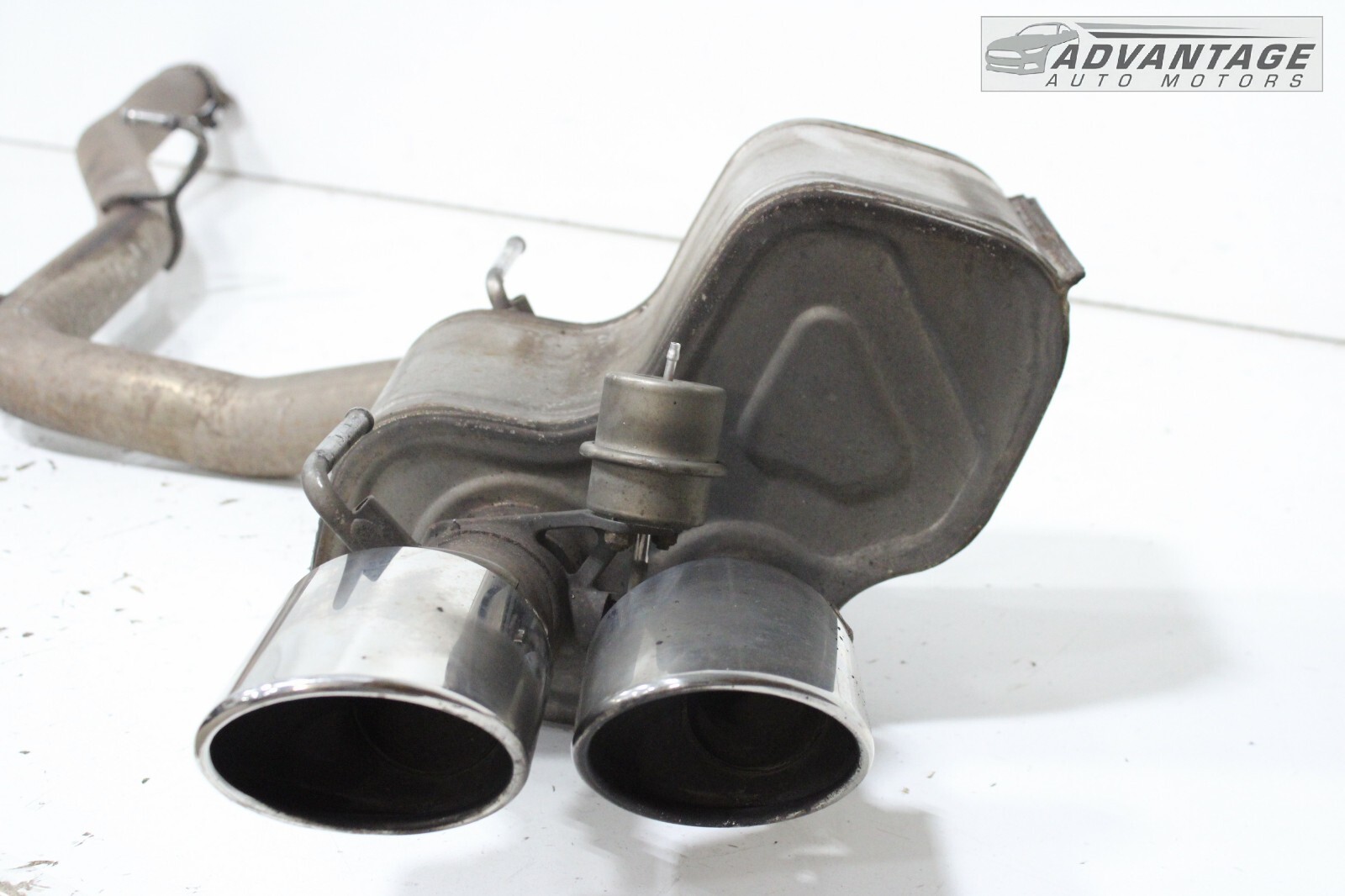 2014-2019 MASERATI GHIBLI 3.0L REAR RIGHT SIDE EXHAUST MUFFLER W/ PIPE OEM