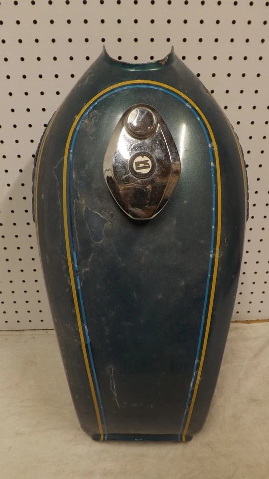 Kawasaki KZ400 1974-1977 tanque de gasolina OE azul tanque completo abolladuras, abolladuras, etc. Foto 3 de 4