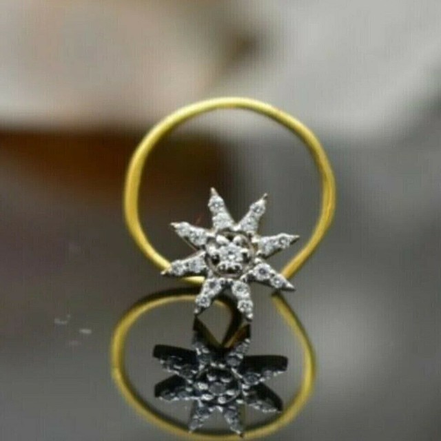 0.15 Ct Round Simulated Diamond Flower Nose Piercing Pin 14k Yellow Gold Plated 0.15 Ct Round Simulated Diamond Flower Nose Piercing Pin 14k Yellow Gold Plated