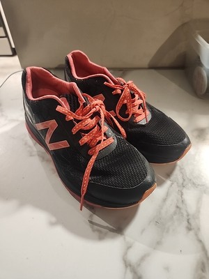 New Balance Women's Walking Shoes 8B Black Pink WW1745BC Sneakers Fantom Fit