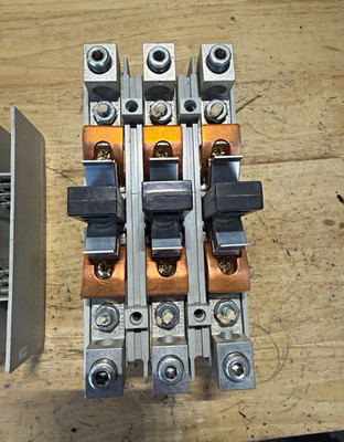 Cutler-Hammer C825HN10 120A 3 Pole Contactor 120V Coil TESTED WORKING