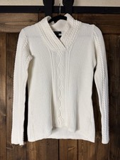 Woman’s Nautical  v neck Sweater Size small