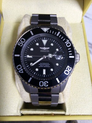 NEW WITHOUT TAGS Invicta Men's Titanium NH35 automatic bracelet watch and box 