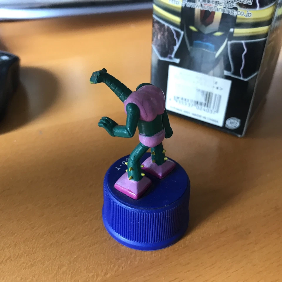 BOUCHON BOTTLE CAP GOLDORAK GRENDIZER GOLGOTH EN BOÎTE - Photo 3/4