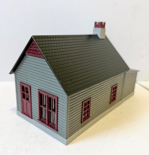 Casa de trabajo iluminada MTH RailKing #1 granate y gris oscuro #30-90250 | Zustand: Used