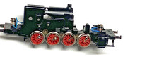 Märklin  3031- BR 81  -- FAHRGESTELL mit RÄDER/BELEUCHTUNG    121/7