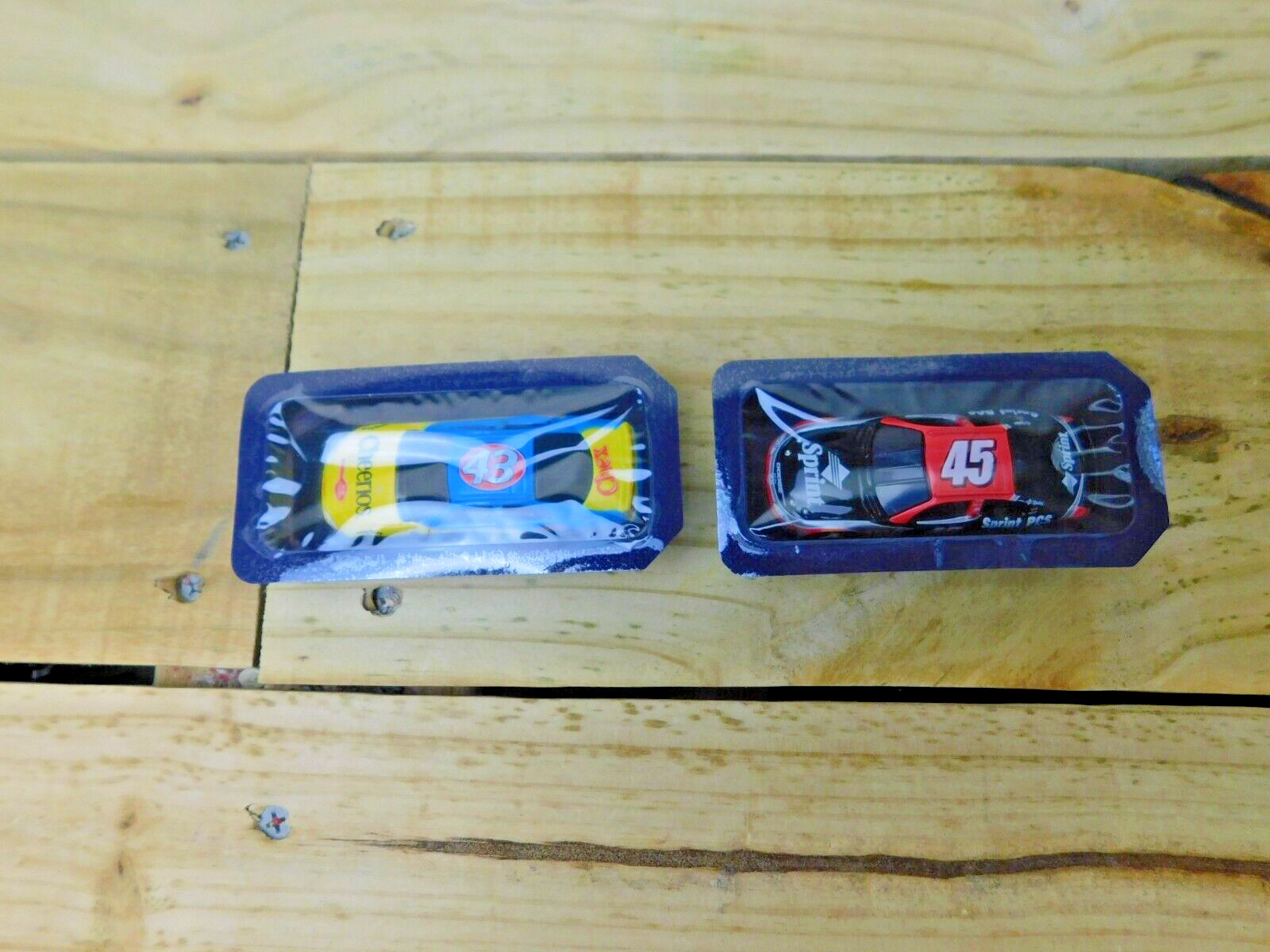 General Mills Cheerios Richard Petty #43 Kyle Petty 45 NASCAR Race Cars 1:64