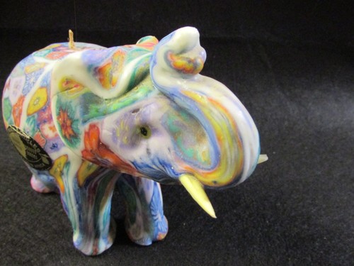 **LOOK** Beautiful NEW Genuine SWAZI CANDLES Large Handmade Elephant Candle - Picture 3 of 4
