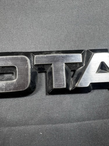 Dakota Car Emblem - Dodge Dakota Truck Sign Name Plate - Picture 6 of 15