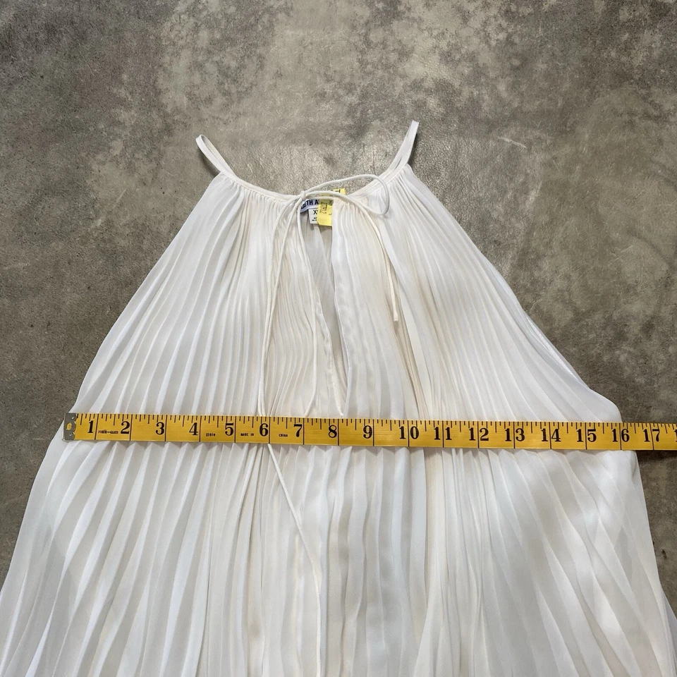 Blusa Elizabeth and James Mujer XS Blanca Plisada Halter Noche Top Foto 2 de 4