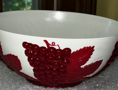 Regaline Plastic Bowl 9'' White w/RED Grapes & Leaves - Made In USA / Item #195
