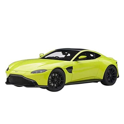 AUTOart 1/18 Aston Martin Vantage 2019 Metallic Lime Green / Black