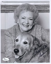 BETTY WHITE HAND SIGNED 8x10 PHOTO    GREAT POSE    GOLDEN GIRLS   TO BILL   JSA
