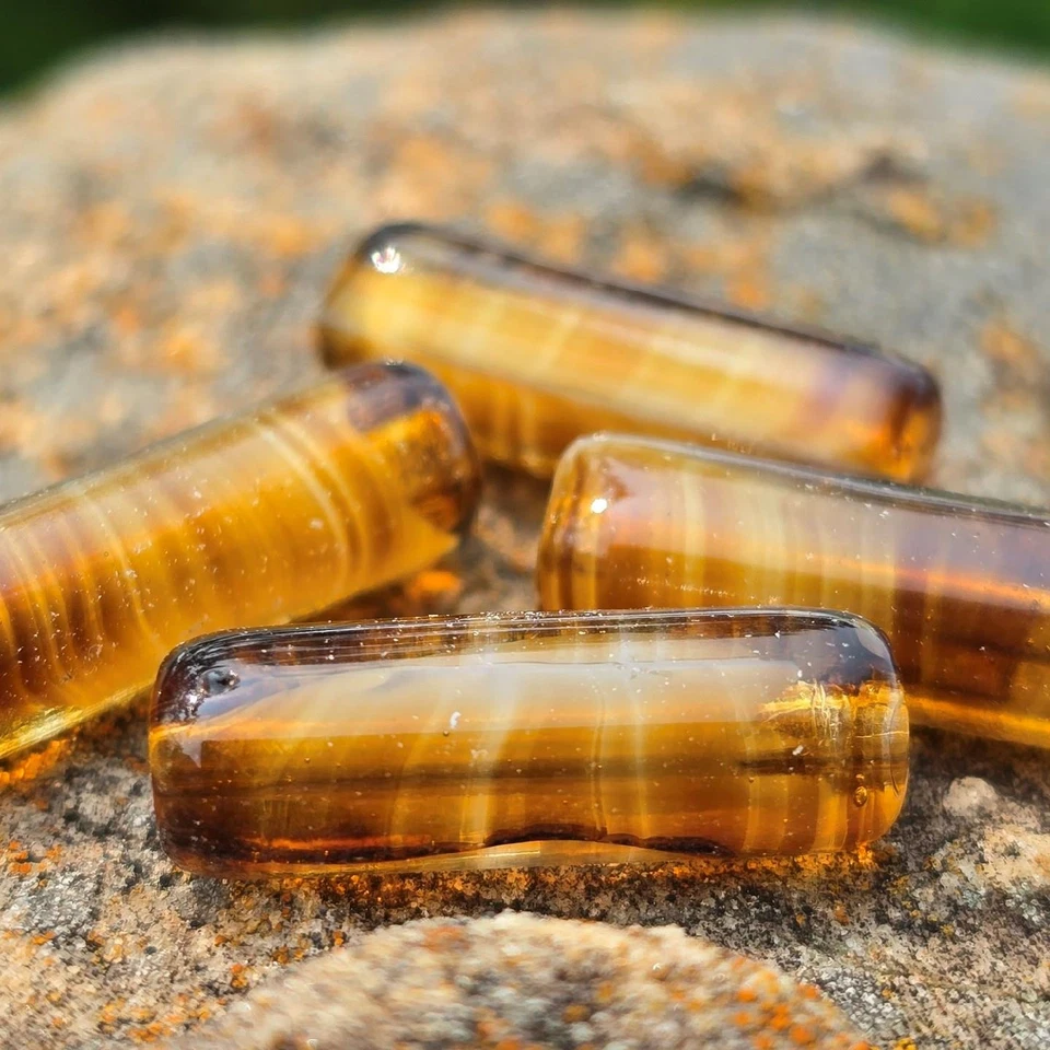 4 cuentas de vidrio alemanas antiguas vintage de los años 50 - cuentas de tubo de remolino de caramelo de 20 mm Foto 2 de 4