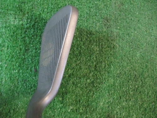 TOMMY ARMOUR Ti-100 TITANIUM 4 IRON, ARMOUR Ti-100 LIGHT FLEX GRAPHITE SHAFT - Picture 4 of 16