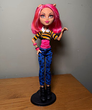 Monster High Howleen Wolf Fashion Doll
