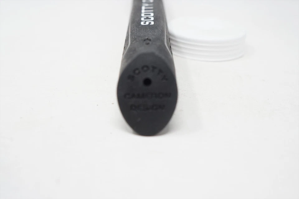 New Titleist Scotty Cameron Full Contact Putter Grip Black/White - Image 4 of 4