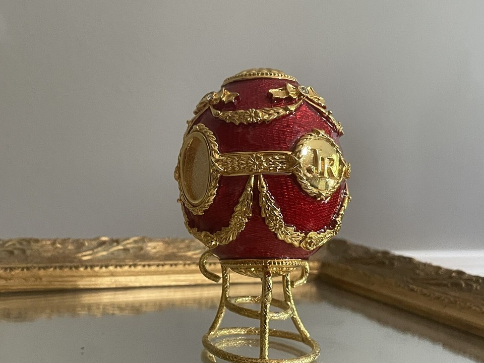 Joan Rivers Imperial Treasures Faberge Collectable Vintage Egg Red/Gold