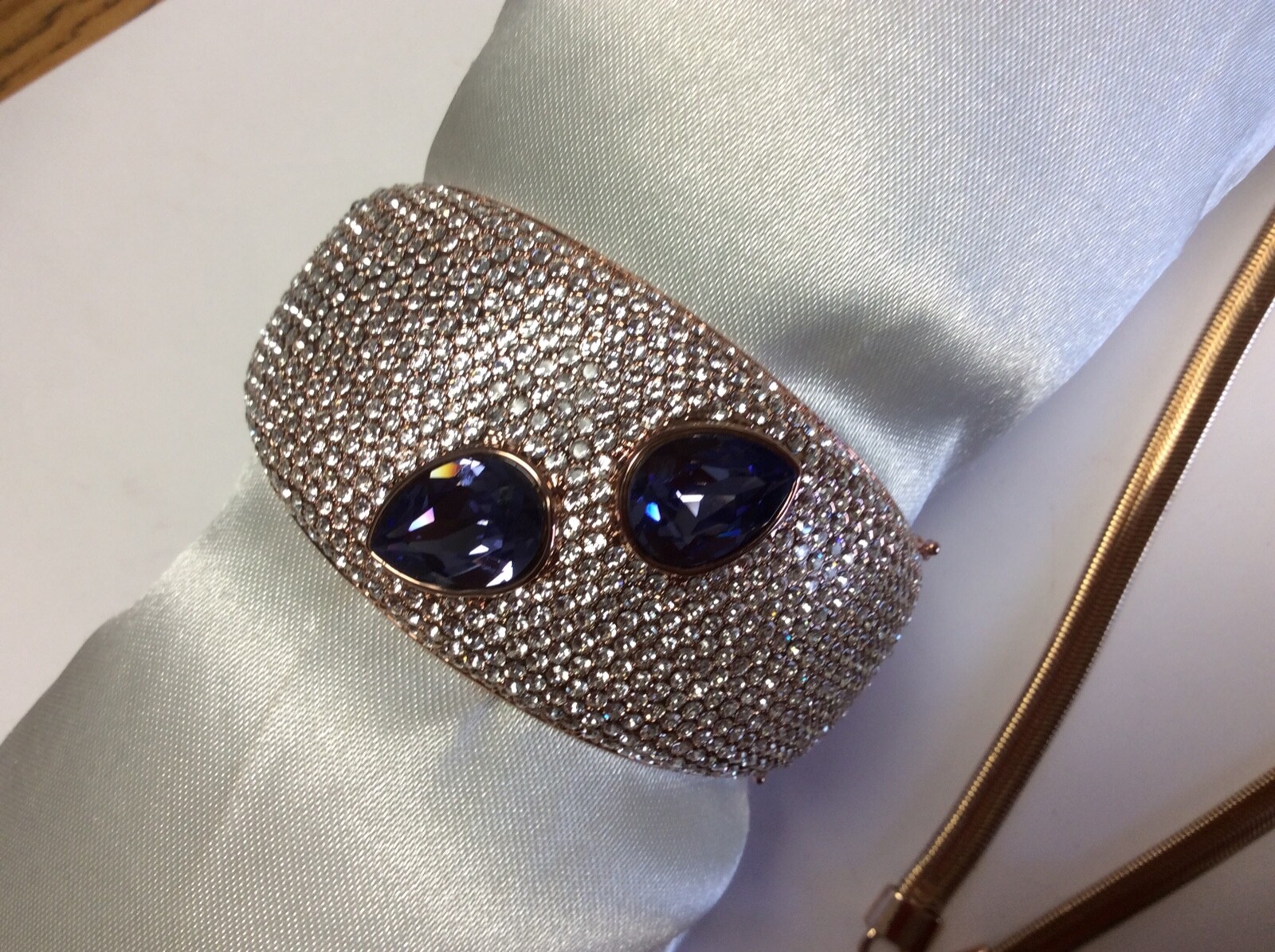 DRAMATIC NECKLACE RING CUFF BRACELET BEAUTIFUL PU… - image 4