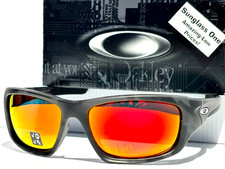 NUOVI occhiali da sole Oakley VALVE nero opaco mimetico lenti rubino polarizzate 9236-31
