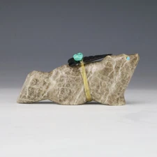 NATIVE AMERICAN ZUNI ALABASTER WOLF FETISH BY LELAND BOONE & DAPHNE QUAM  
