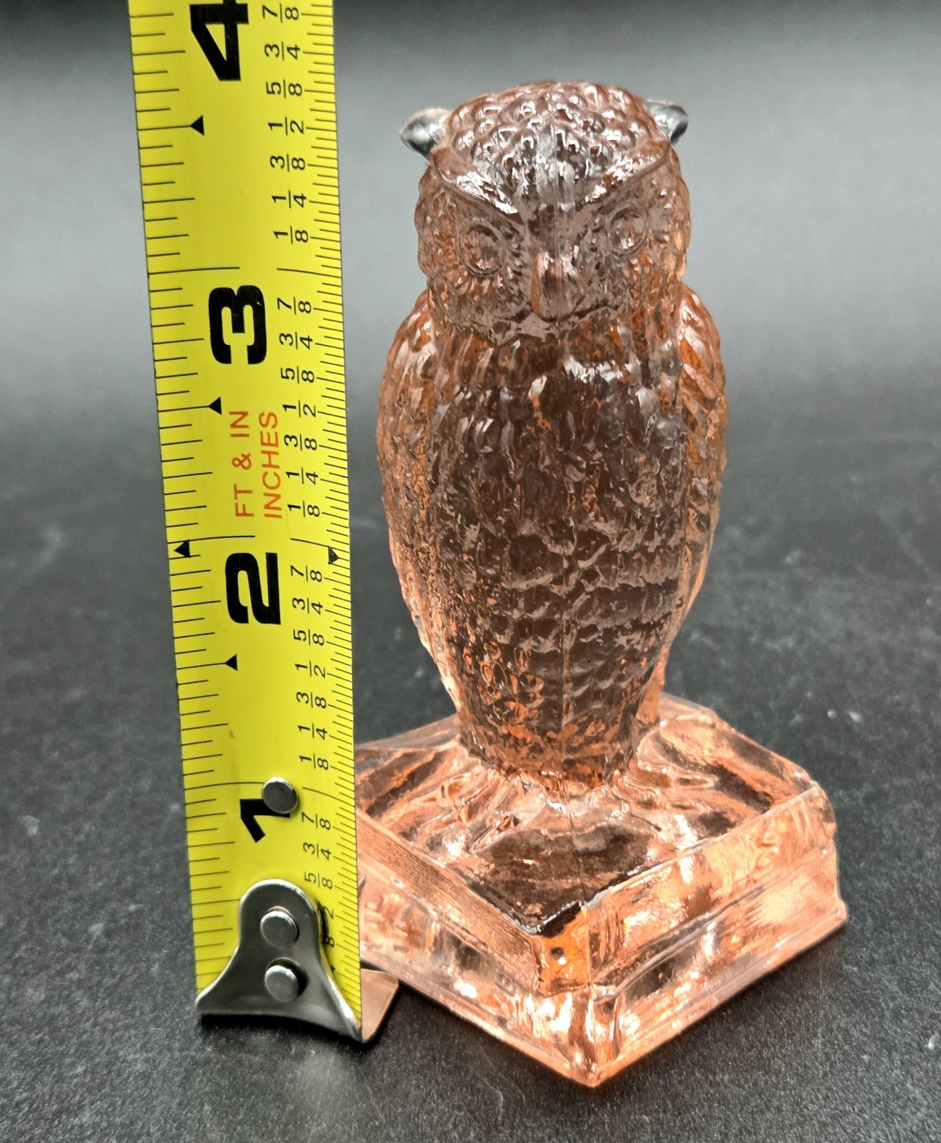 Vtg. Degenhart Peach/Pink Glass Wise Owl on Books Figurine Paperweight Cadmium