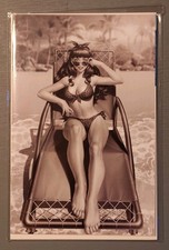 Bettie Page #1R - Jung-Geun - 1:15 Yoon Black & White Virgin Variant ? Dynamite