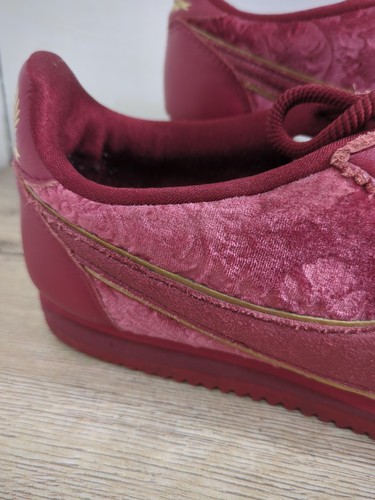 Nike Classic Cortez SE AV8205-600 Red Crush/Team Red Wmn Talla 6 Reino Unido Old School... - Imagen 3 de 15