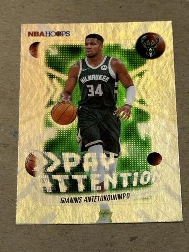 2025-26 Topps NBA Hoops Giannis Antetokounmpo Pay Attention Insert Card PA-4