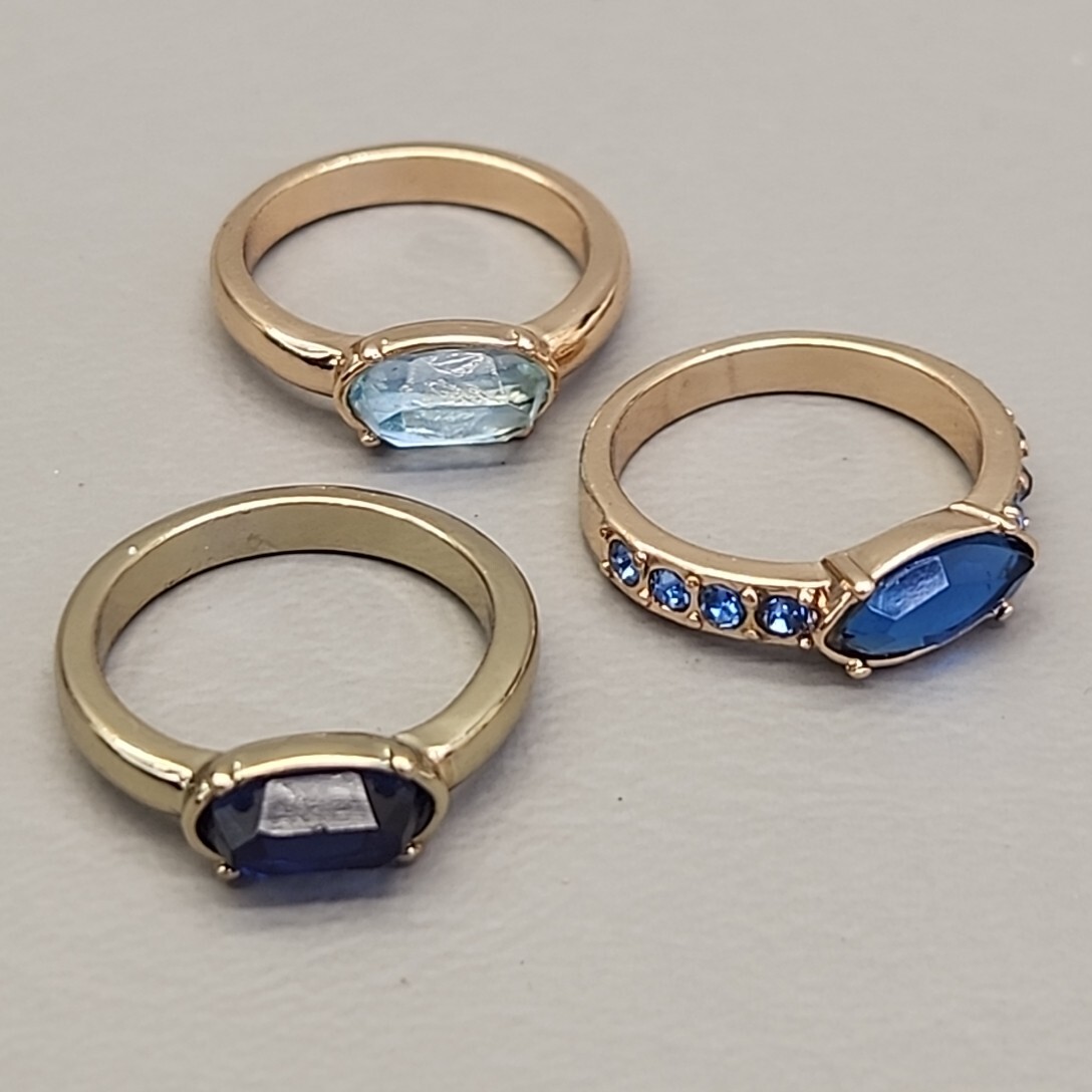 Triple Ring Stackable Blue Bead Gold Tone Sz 6 - image 5