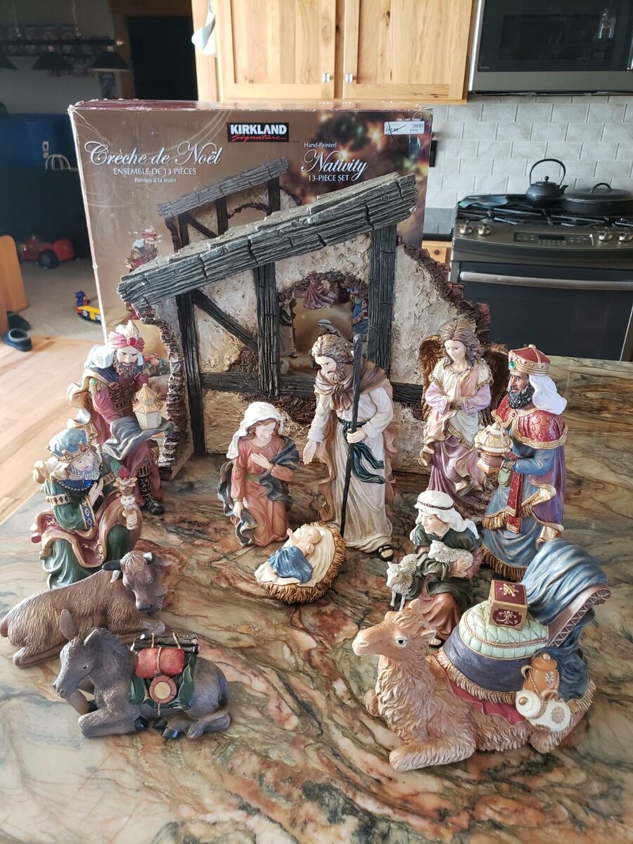 Kirkland Signature LARGE 13 Piece Nativity Set Wood Style Kirkland Signature LARGE 13 Piece Nativity Set Wood Style