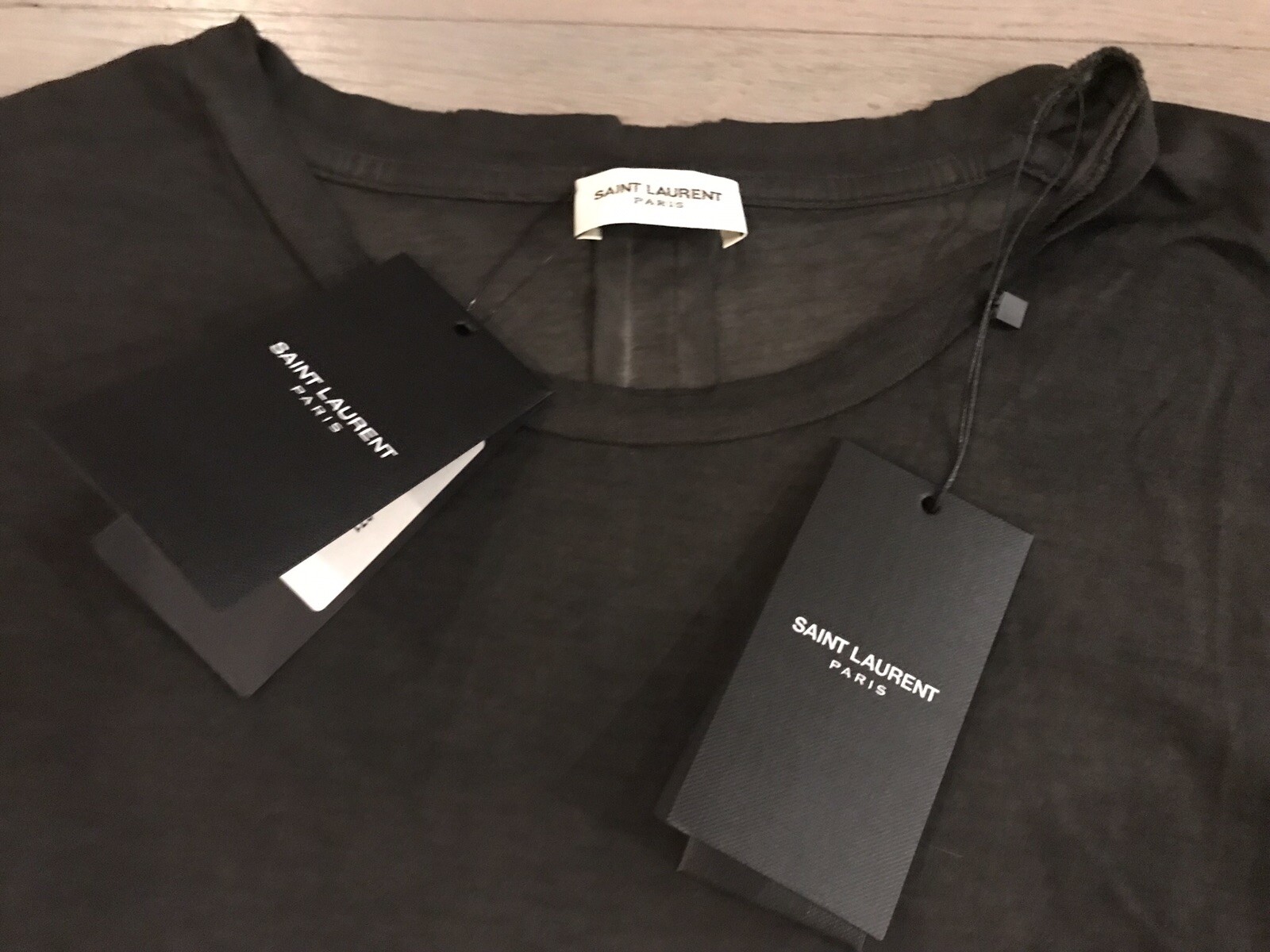 T shirt Saint Laurent in cotone grigio scuro 350$ taglia media Made in Italy