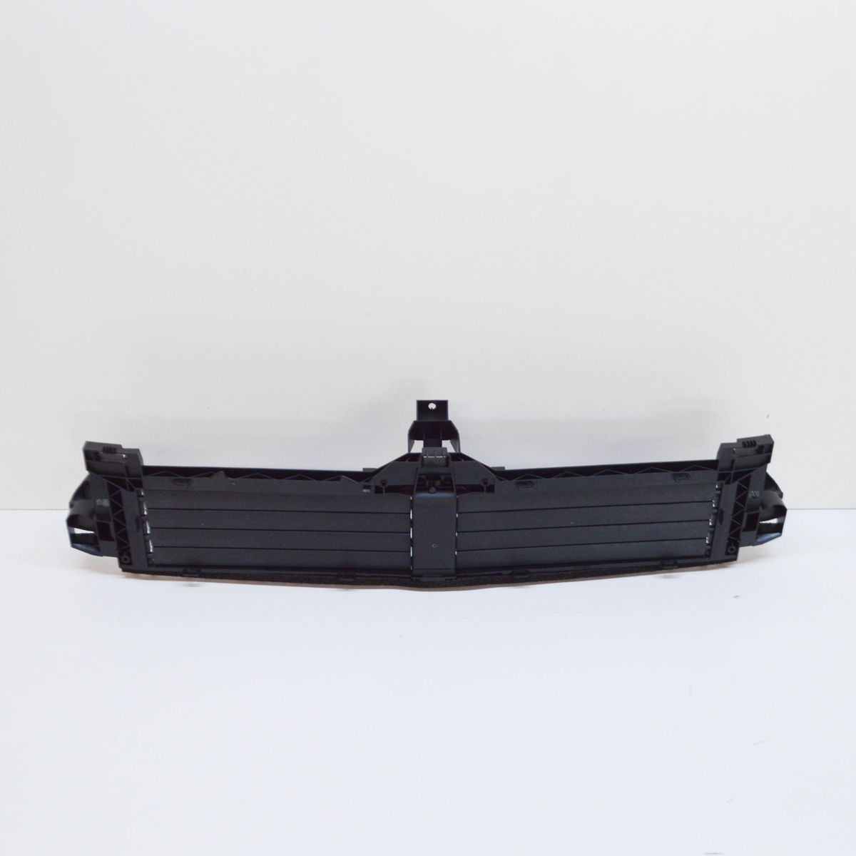 MB CLA C118 FRONT UPPER AIR DUCT AIR REGULATION SYSTEM A1775007900