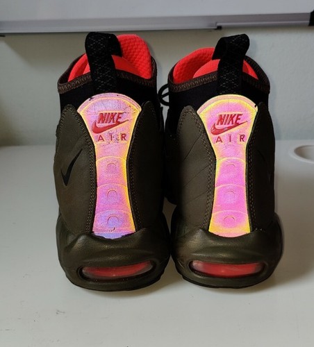 green and pink air max 95