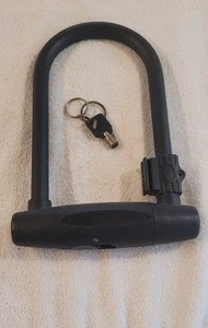 Brinks Large Shackle U-Bar Lock