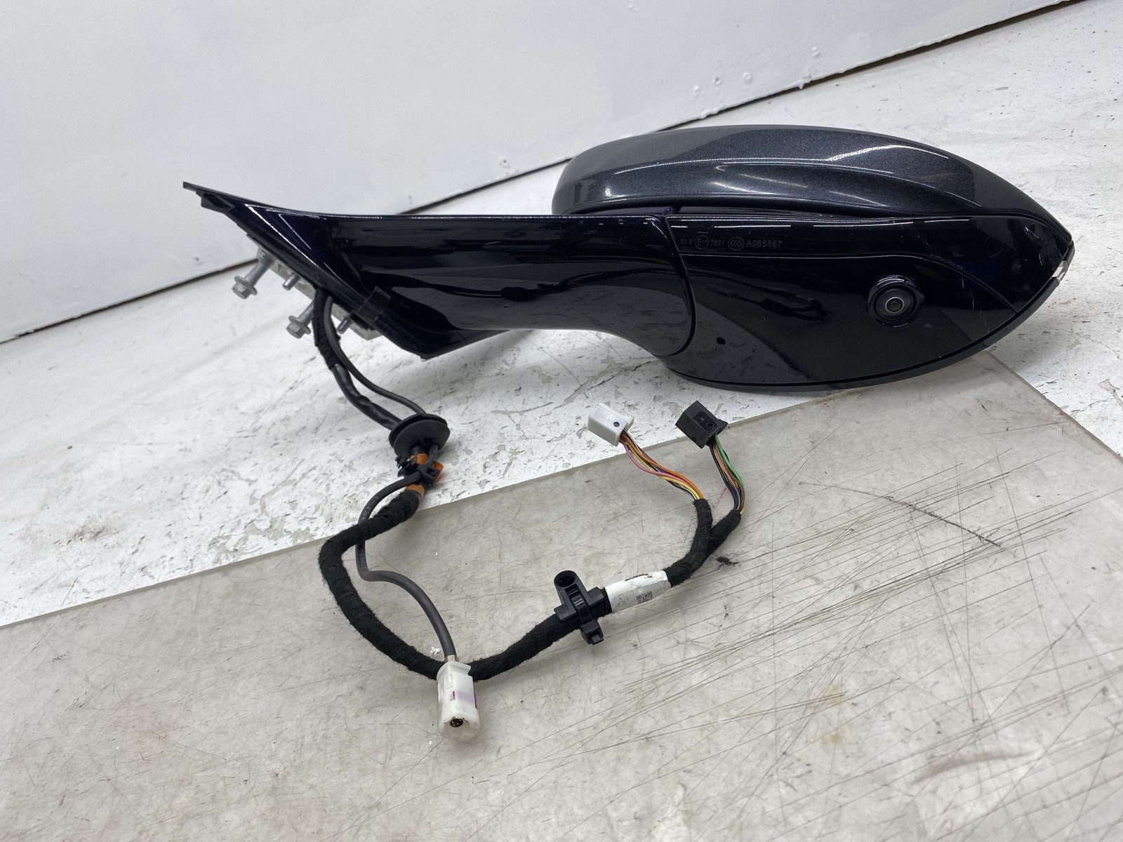 2019 2020 2021 2022 2023 ASTON MARTIN VANTAGE FRONT LEFT DOOR MIRROR W/ CAMERA
