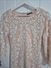 Elegant, Stylish and Fitted Lace Dress perfect for weddings and other occasions