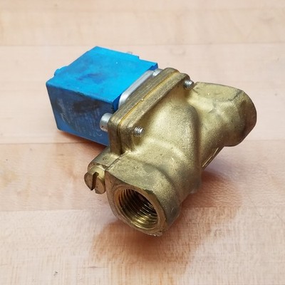 Danfoss 042N7551 Solenoid Valve Coil With 1/2'' NPT Valve, 24V, 15W - USED